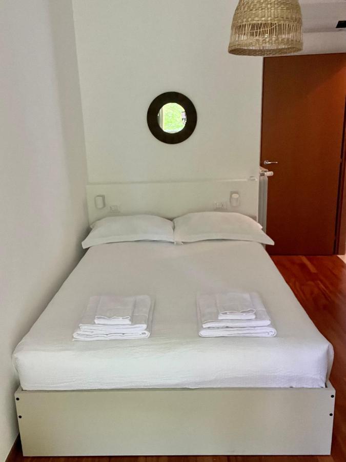 Giardino E Piscina Apartment Беладжо Екстериор снимка