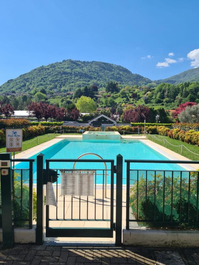 Giardino E Piscina Apartment Беладжо Екстериор снимка